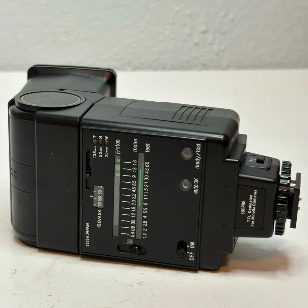 Auto Zoom 344D Camera Flash - Black